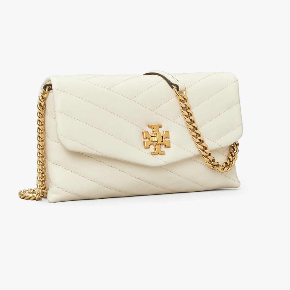 Kira chevon chain wallet
